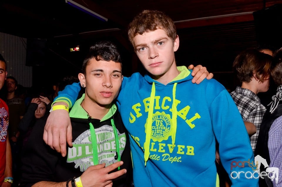 Bomba Party în Disco Faház, 