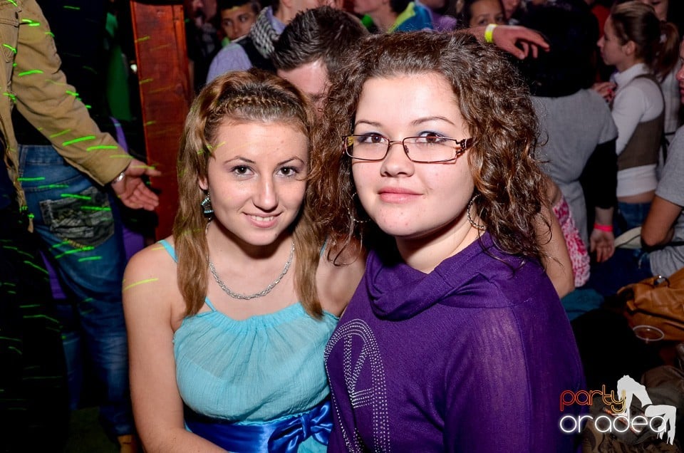Bomba Party în Disco Faház, 
