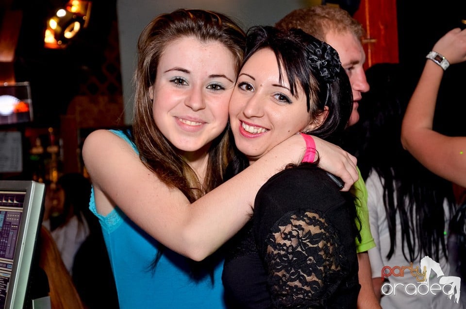 Bomba Party în Disco Faház, 