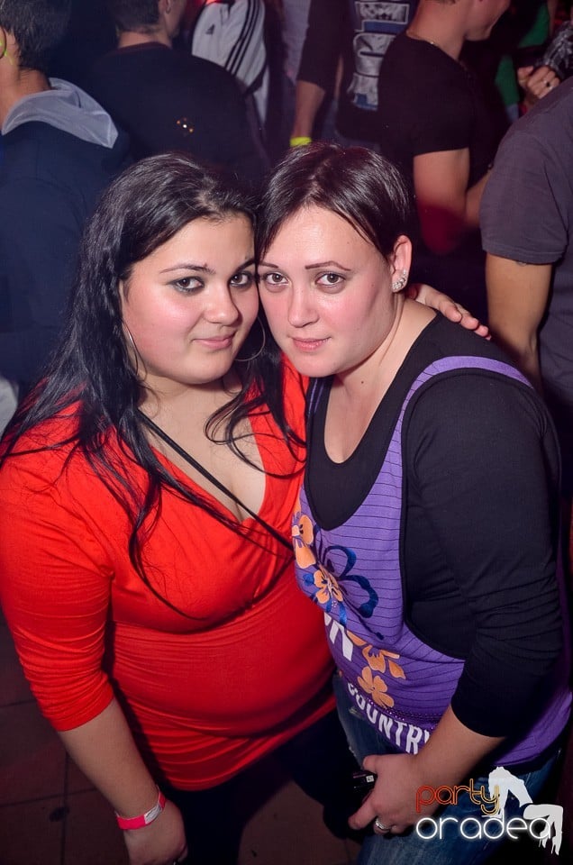 Bomba Party în Disco Faház, 