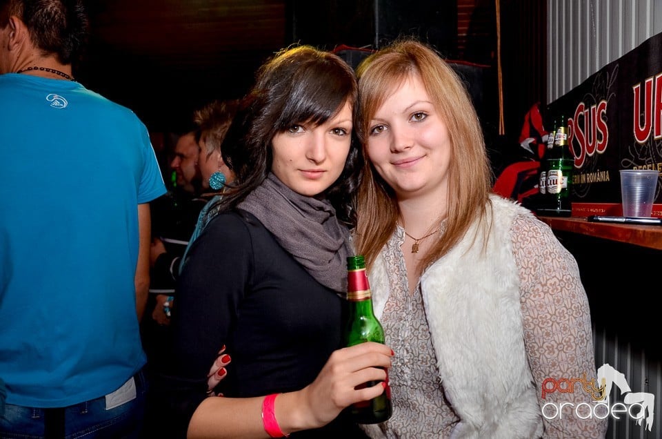 Bomba Party în Disco Faház, 