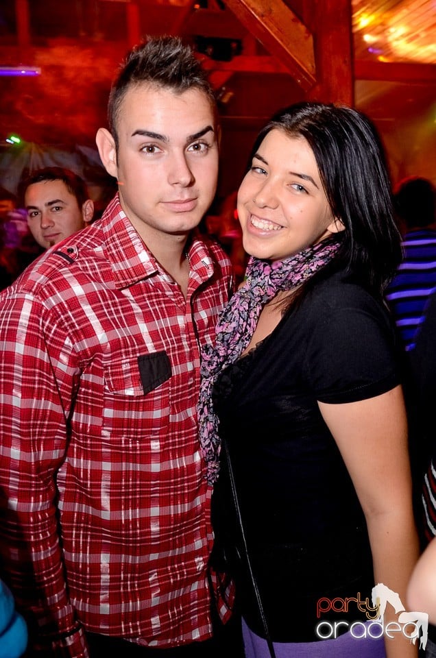 Bomba Party în Disco Faház, 