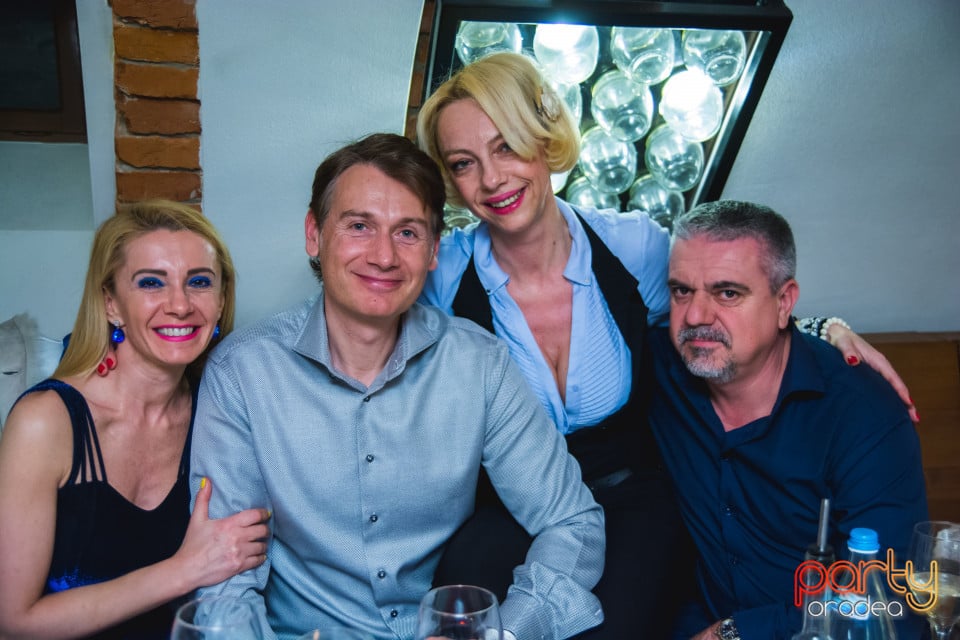 Vineri seara în Restaurant Borsalino, Borsalino