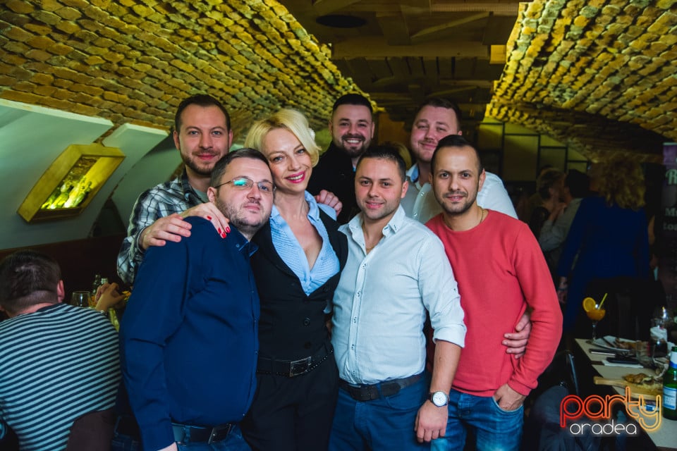Vineri seara în Restaurant Borsalino, Borsalino