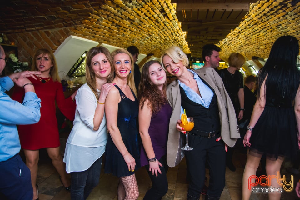 Vineri seara în Restaurant Borsalino, Borsalino