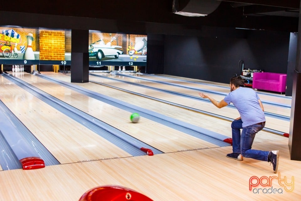 Bowling Tournament, Billy Art Club