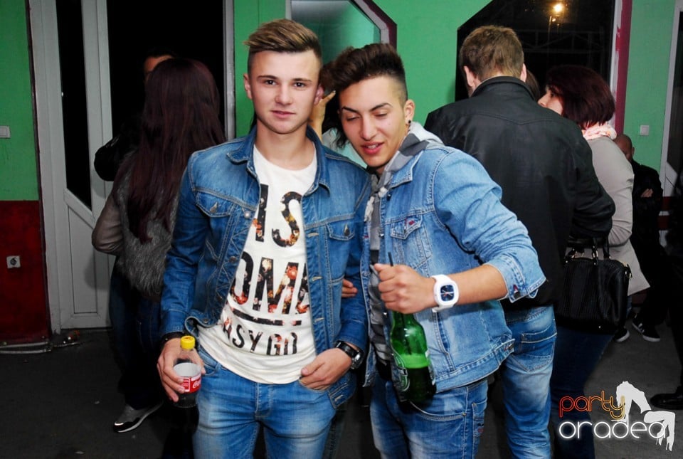 Buborek Party, Royal Party House