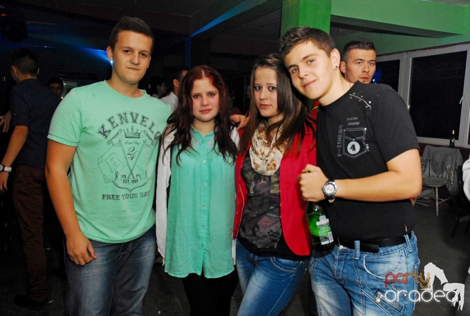 Buborek Party, Royal Party House
