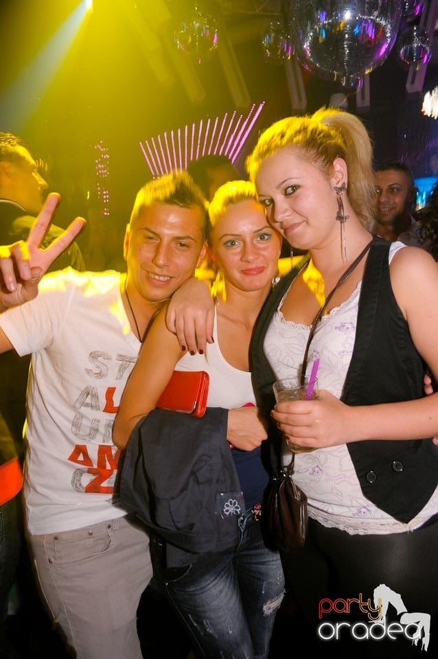 Burlesque Party cu Chantal & Lori Sax, 