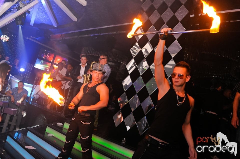 Burlesque Party cu Chantal & Lori Sax, 