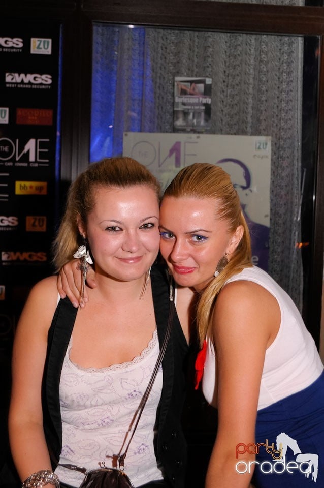 Burlesque Party cu Chantal & Lori Sax, 