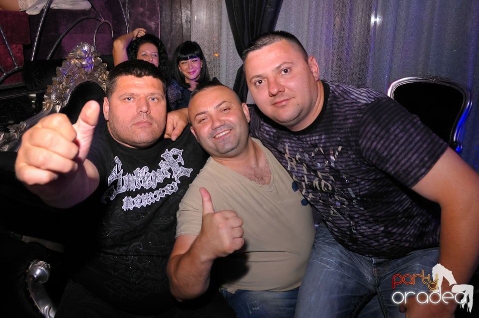 Burlesque Party cu Chantal & Lori Sax, 