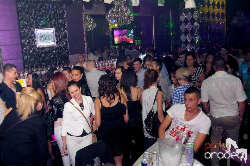 Burlesque Party cu Chantal & Lori Sax, 