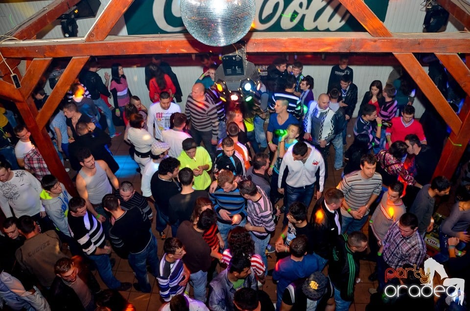 Bye-Bye 2012 Party în Disco Faház, 