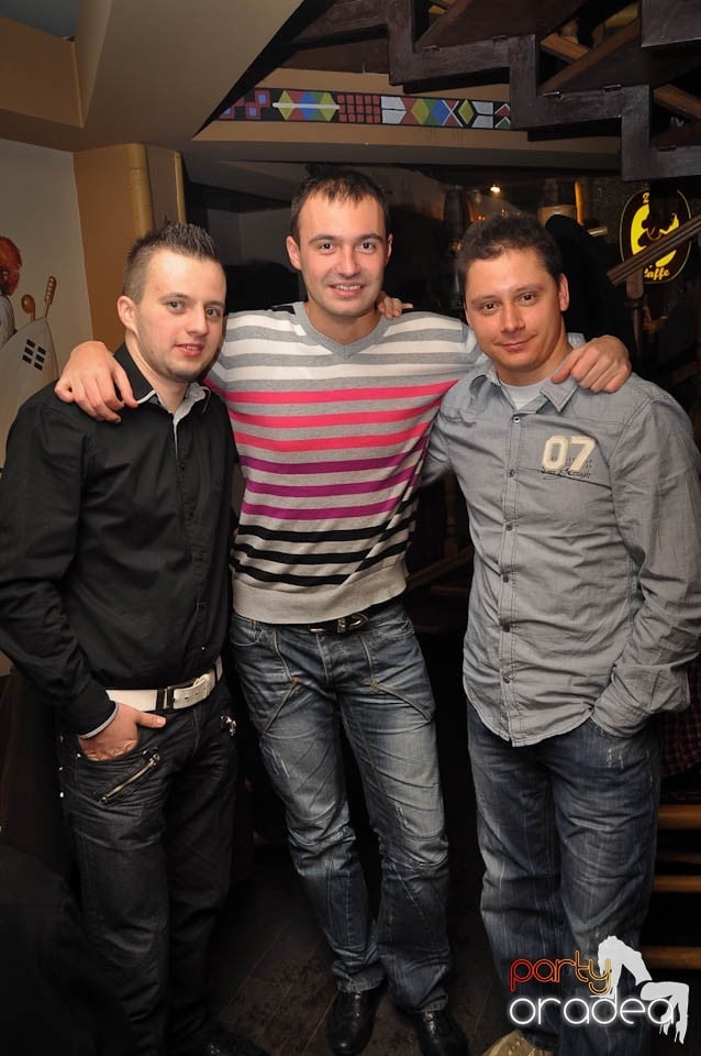 Cântăm împreună în Zulu Caffe, Zulu Caffe