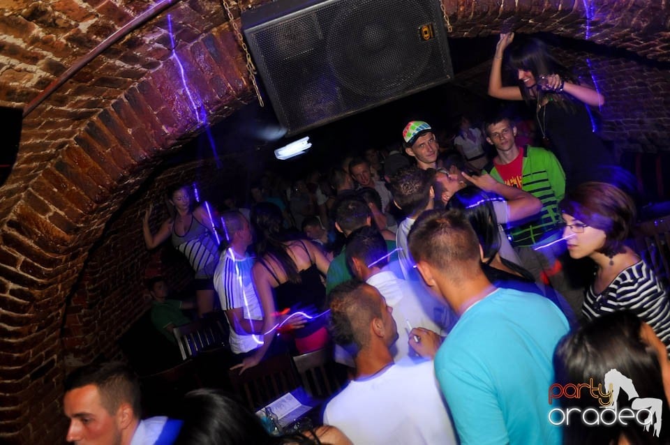 Carlsberg Summer Party continuă în Escape, 