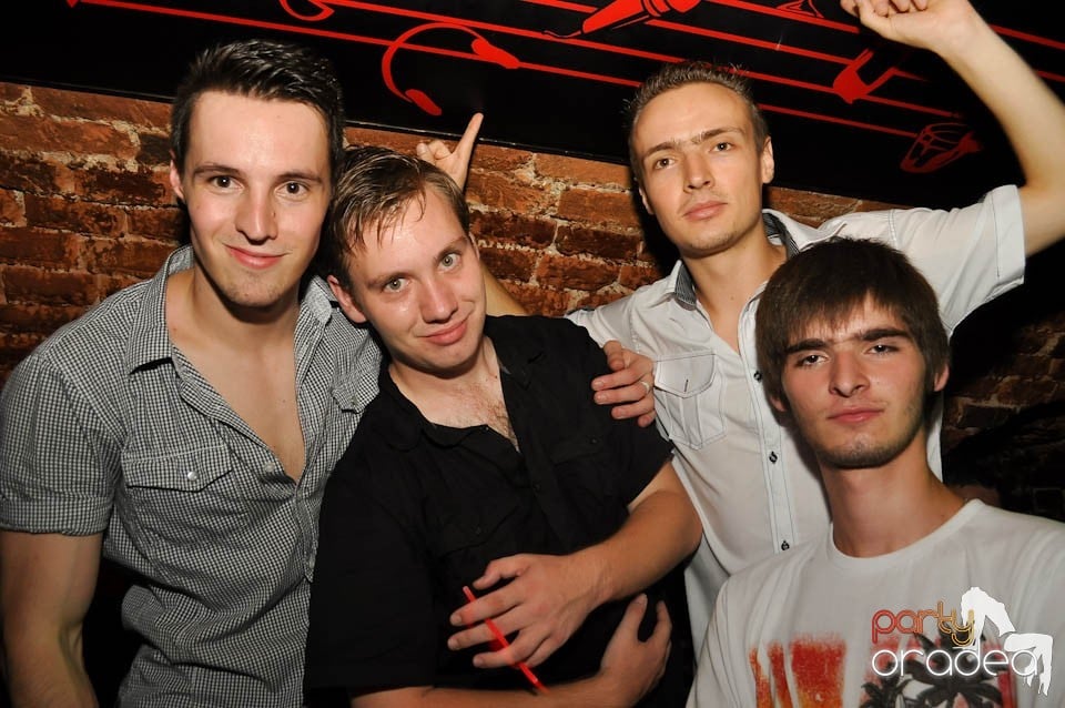 Carlsberg Summer Party continuă în Escape, 