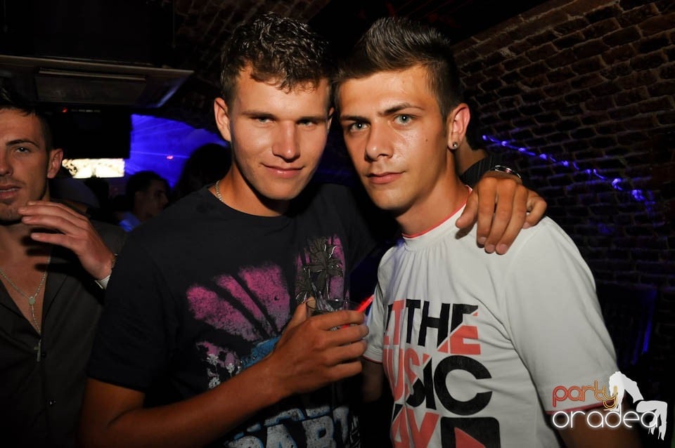 Carlsberg Summer Party continuă în Escape, 