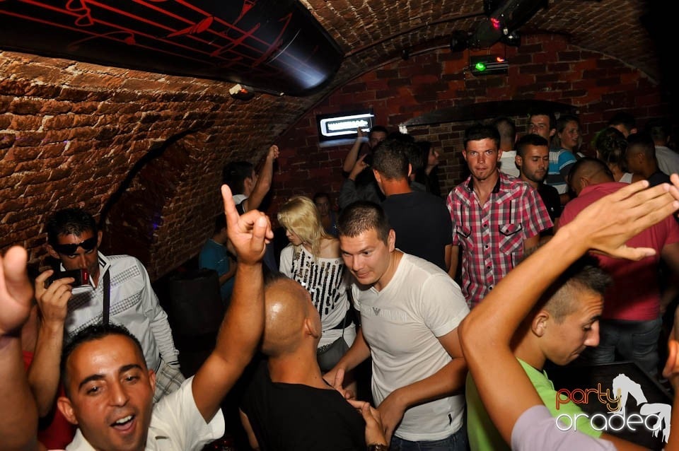 Carlsberg Summer Party continuă în Escape, 