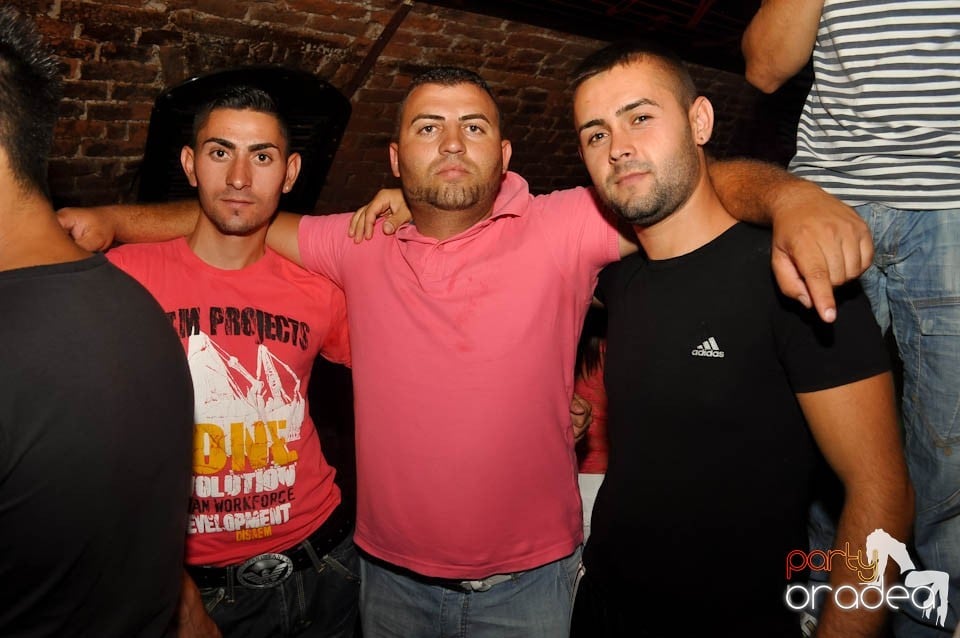 Carlsberg Summer Party continuă în Escape, 