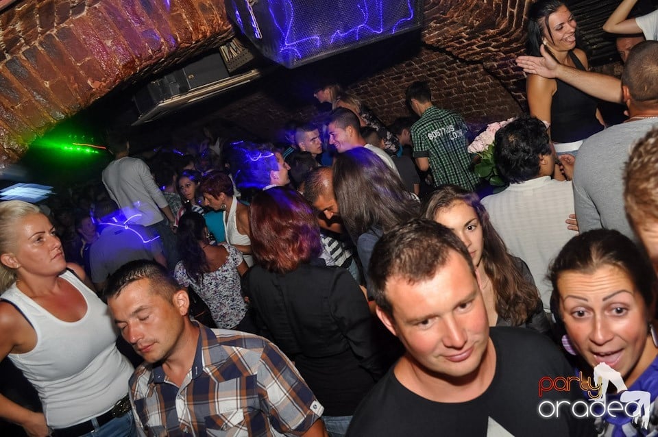 Carlsberg Summer Party continuă, 