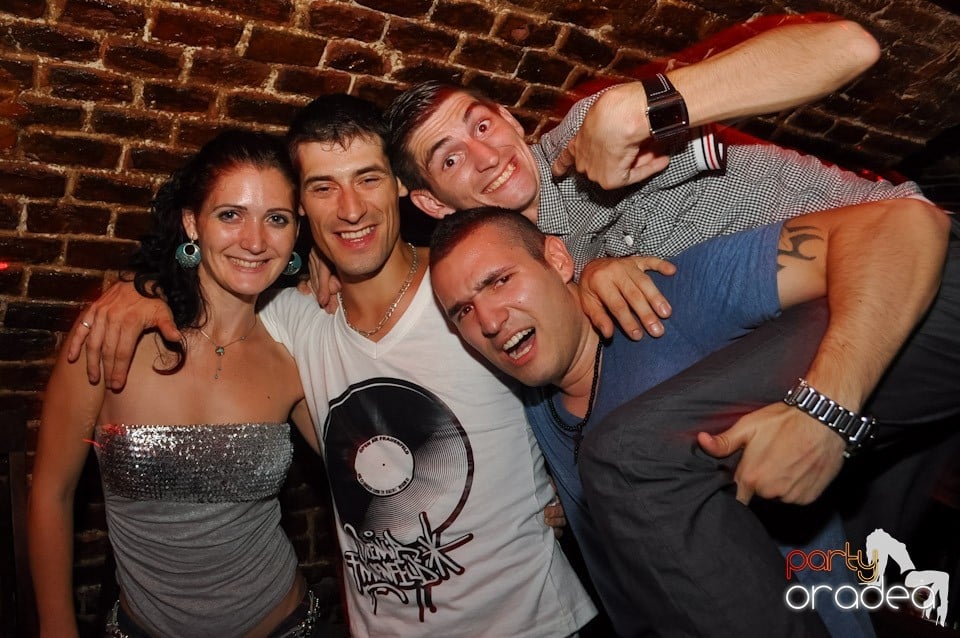 Carlsberg Summer Party continuă, 