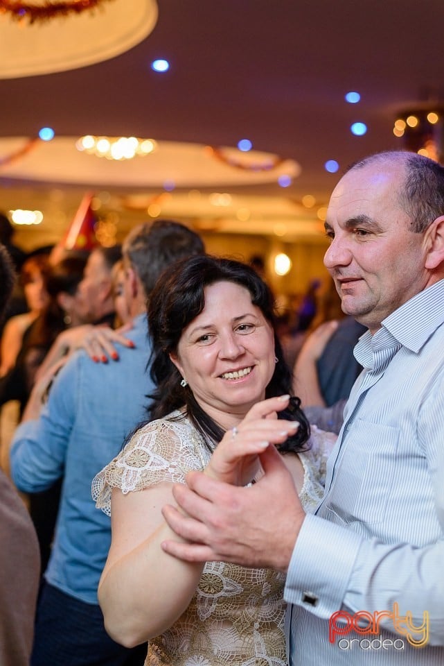 Carnaval în Hotel Internaţional, Hotel Internaţional