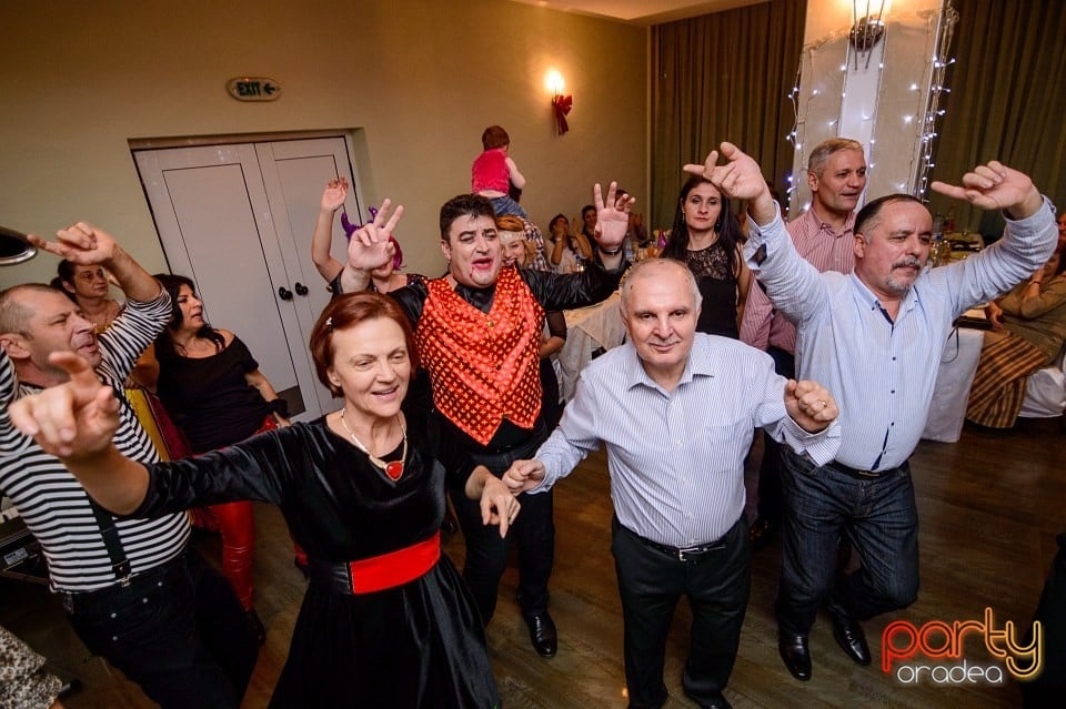 Carnaval în Hotel Nufărul, Hotel Nufărul