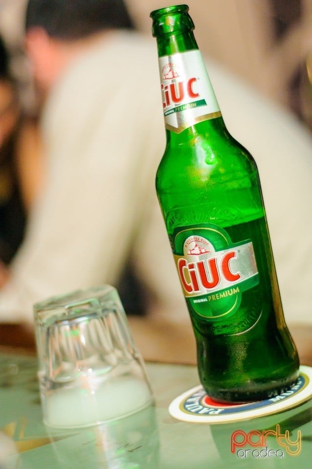 Caveman în Juice, Juice