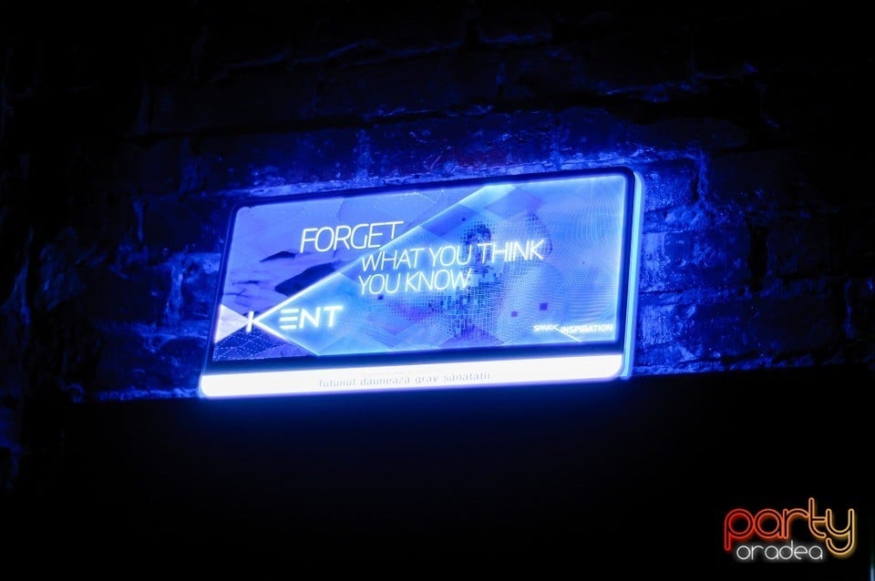 Caveman în Juice, Juice