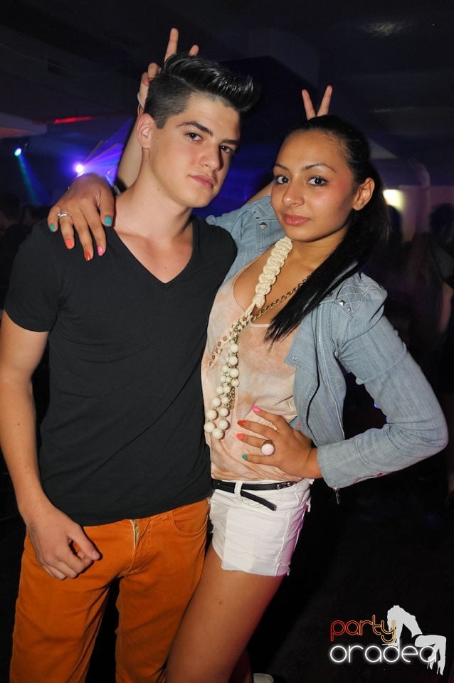 Champagne Showers Party în Heat Club,