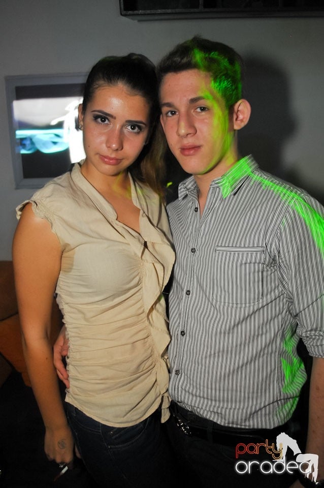 Champagne Showers Party în Heat Club,