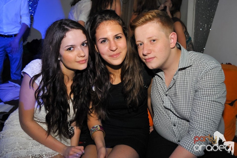 Champagne Showers Party în Heat Club,