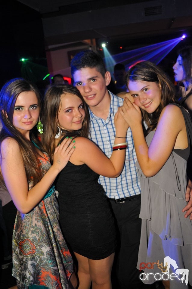 Champagne Showers Party în Heat Club,