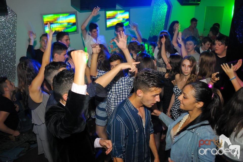 Champagne Showers Party în Heat Club,