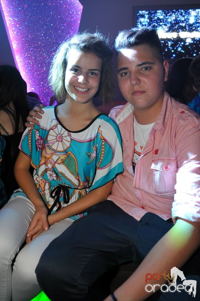 Champagne Showers Party în Heat Club,