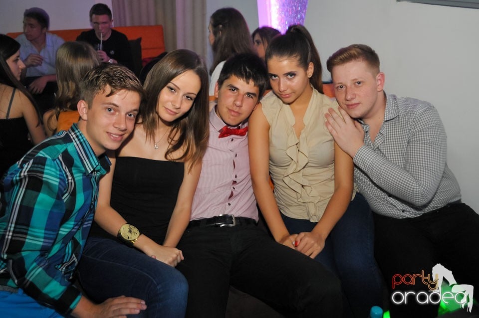 Champagne Showers Party în Heat Club,