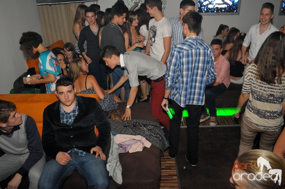 Champagne Showers Party în Heat Club,