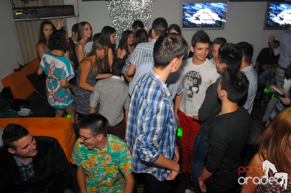 Champagne Showers Party în Heat Club,