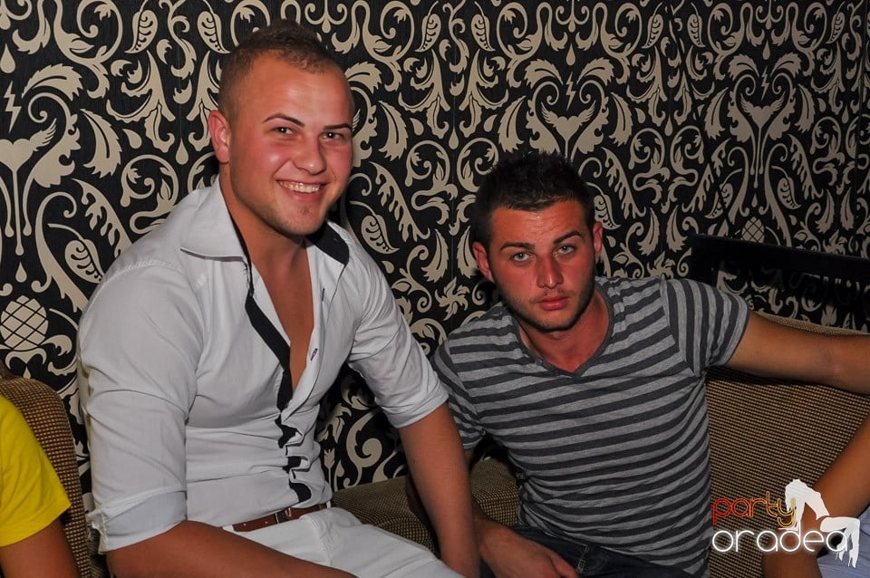 Chef de chef în Club Life, 