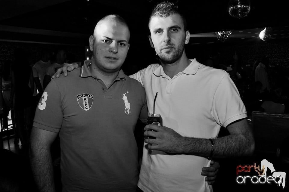 Chef de chef în Club Life, 