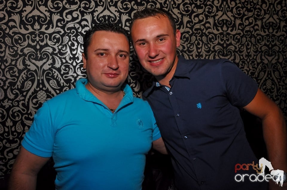 Chef de chef în Club Life, 