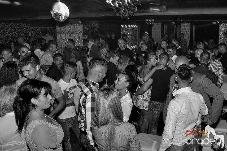 Chef de chef în Club Life, 