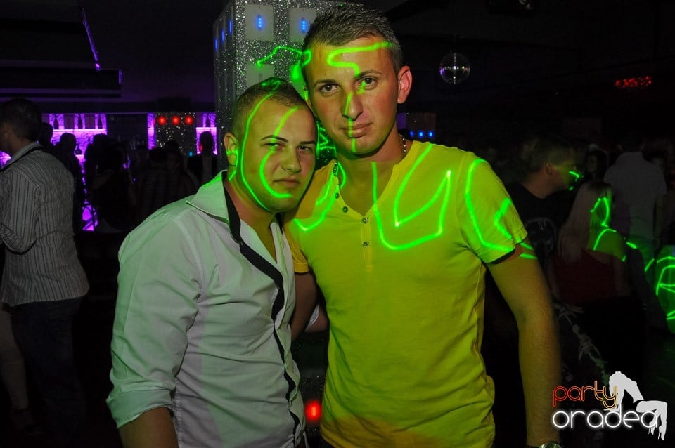 Chef de chef în Club Life, 