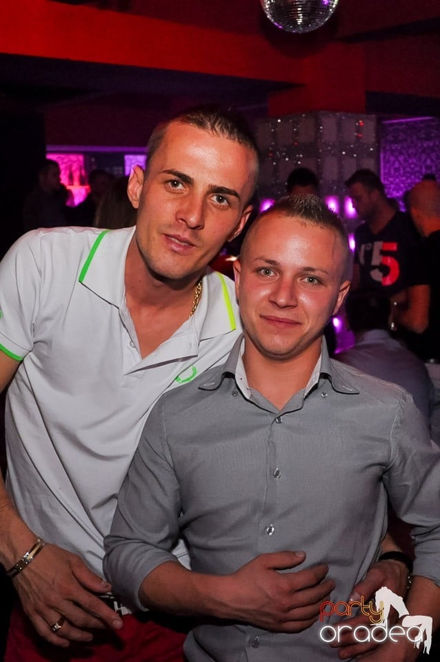 Chef de chef în Club Life, 