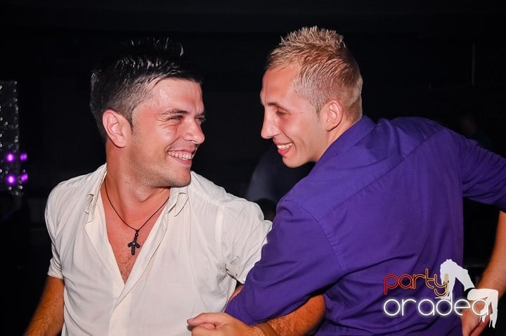 Chef de milioane în Club Life, 