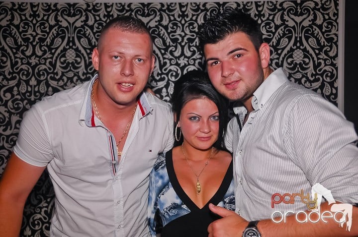 Chef de milioane în Club Life, 