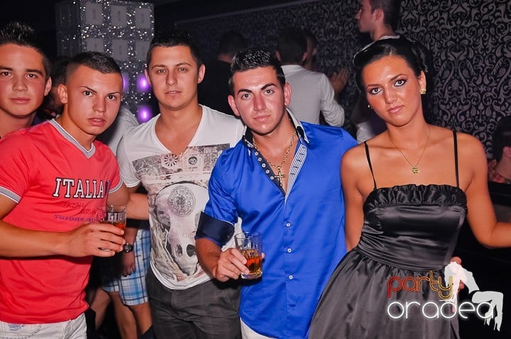 Chef de milioane în Club Life, 