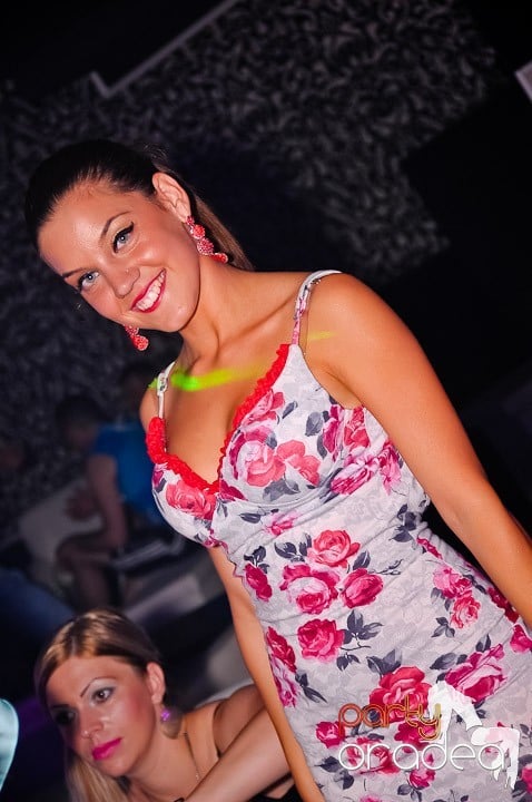 Chef de milioane în Club Life, 