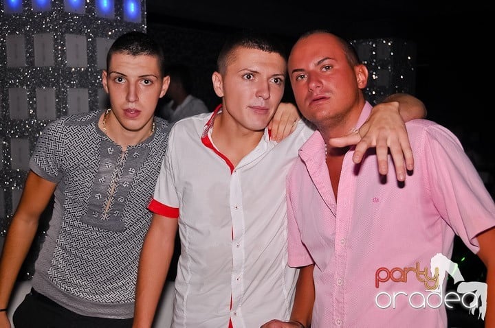 Chef de milioane în Club Life, 